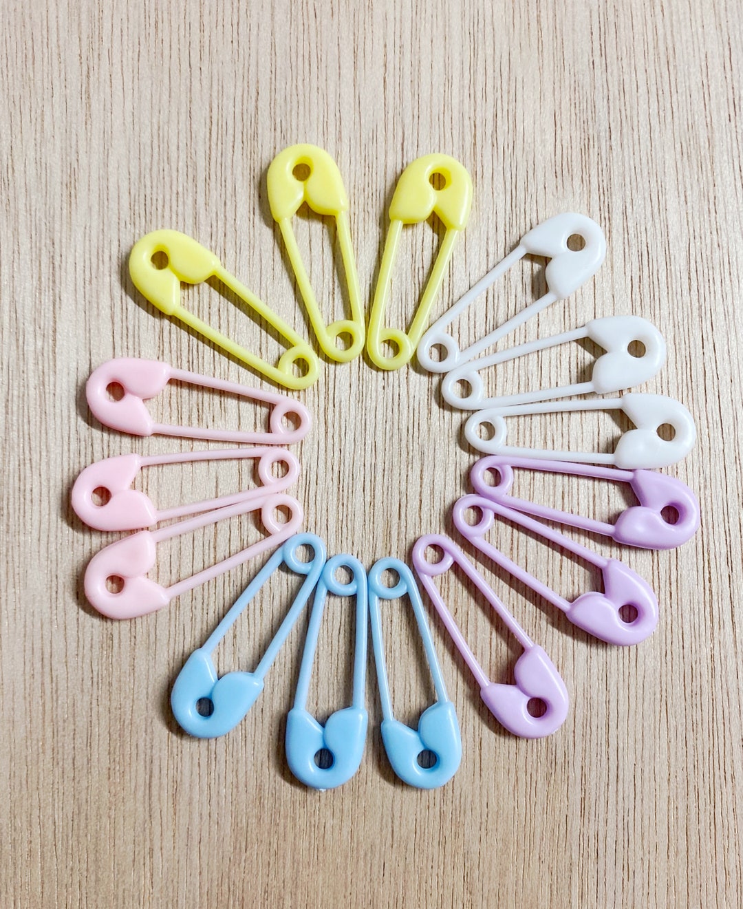 15 Baby Diaper Pins, Baby Shower Party Favor, Plastic, Party Games