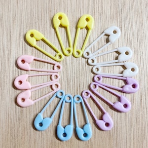 Wilton Safety Pins Baby Shower Favors