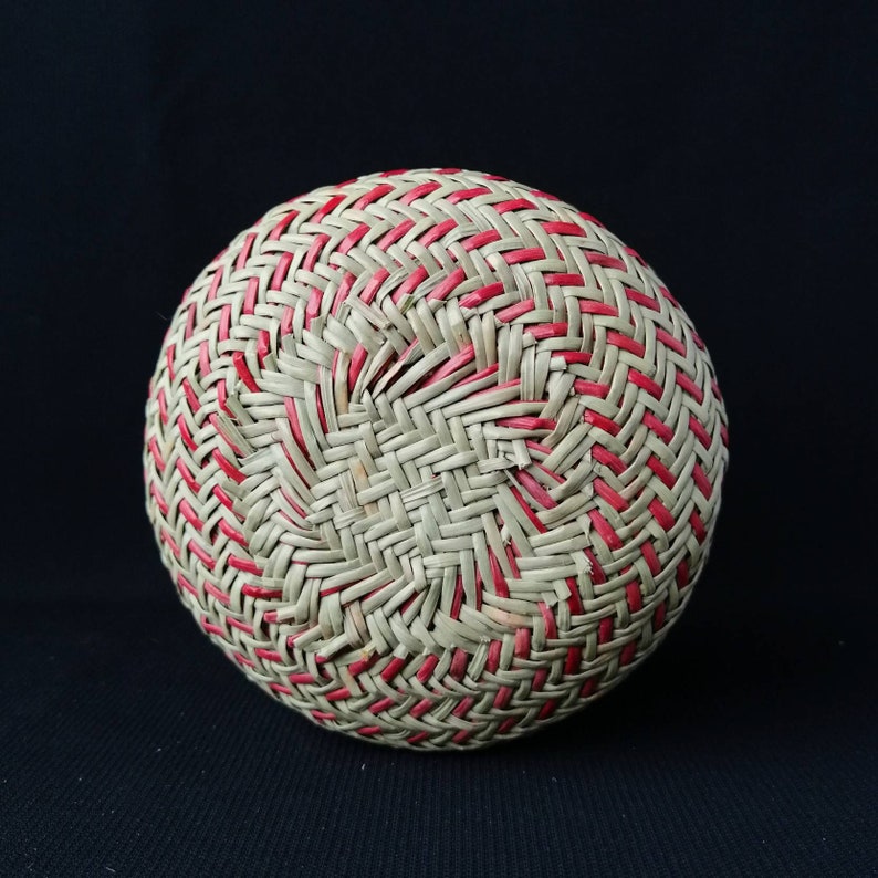 Mexican folk art Gorgeous Tarahumara basket