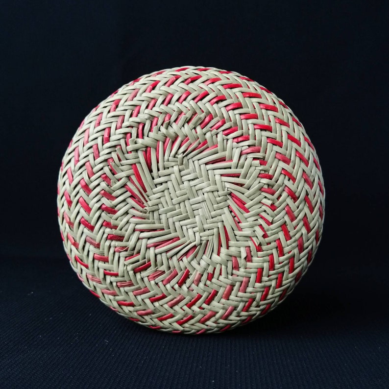 Mexican folk art Gorgeous Tarahumara basket