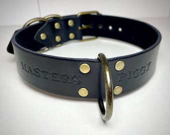 Vorgefertigtes schwarzes Leder Pet Play Fetisch Kink Halsband für Submissive in Antique Messing-Hardware für 14 ''-16 ''Hals mit Masters Piggy gestempelt