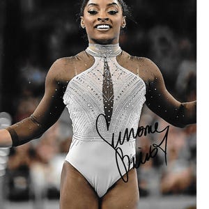 Olympische Goldmedaillengewinnerin Simone Biles großartig aussehende Aktion 8x10 Fotografie