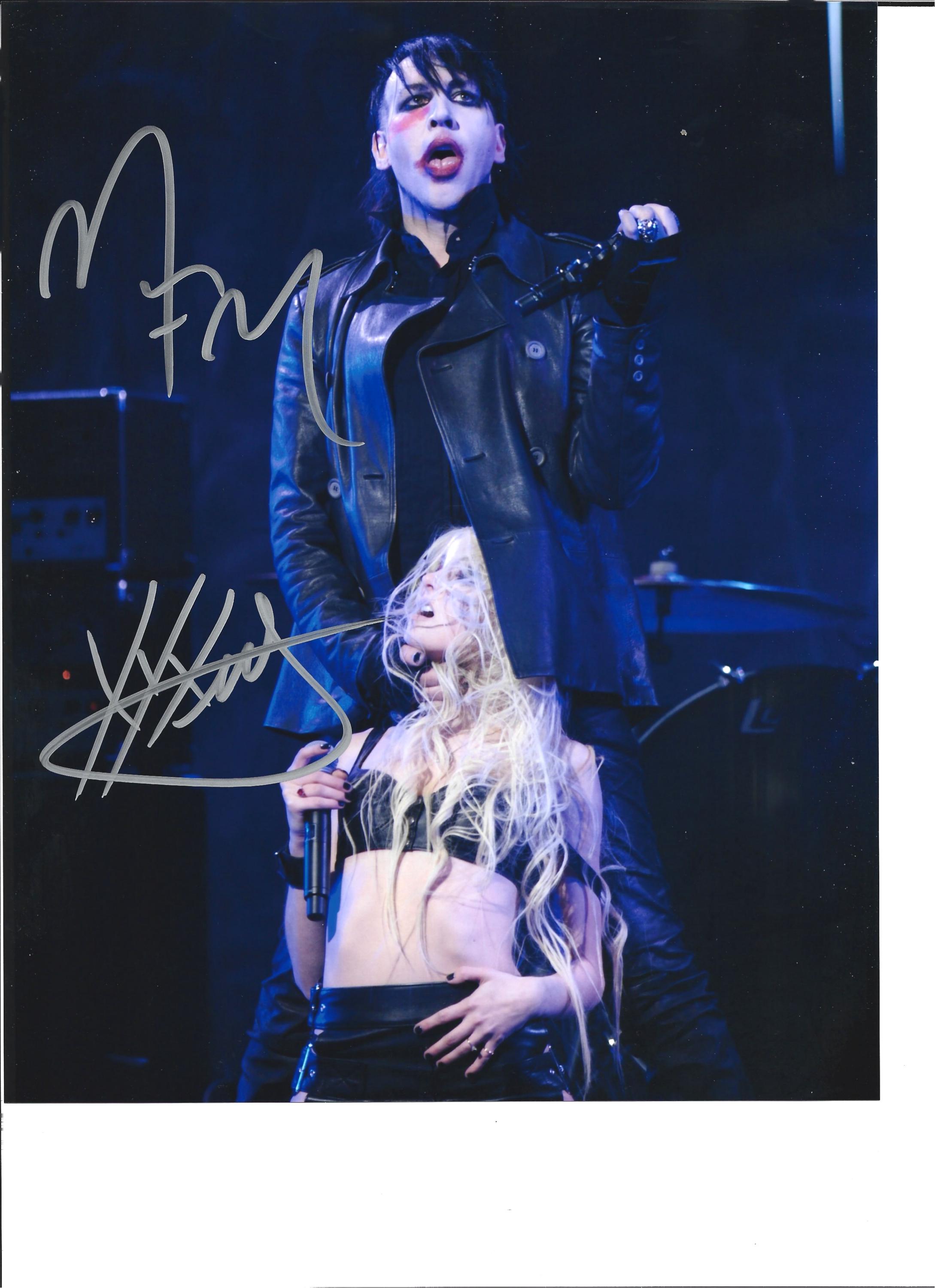 Taylor Momsen Autograph - Etsy