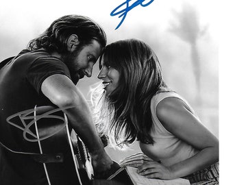 Oscar ausgezeichnete Film "A Star Is Born" Dual Cast Autogramm 8x10 Film Promo Bild Inklusive Cooper und GaGa !!