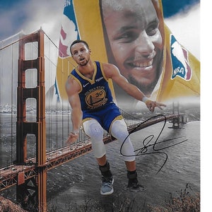 Basketball Great and Future Hall of Famer STEPHEN CURRY Autographed 8x10 Action Photo