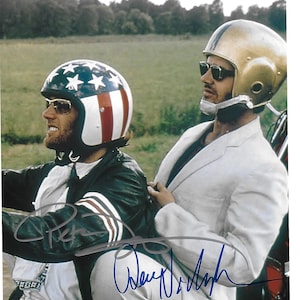 Dual Cast Iconic Movie &quot;EASY RIDER&quot; Signed 8x10 Movie Scene Photograph