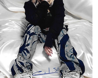 Multi Grammy Award Winning Singer Songwriter BILLIE EILISH Signed 8x10 Photo.
