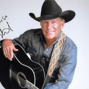Hit machende Country-Musiklegende GEORGE STRAIT Schön signierte 8x10-Fotografie