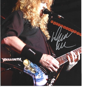 Thrash Metal Band Rocker DAVE MUSTAINE Signed 8x10 Great Looking Pic