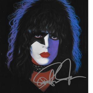 Rock N&#39; Roll Artist and Musician PAUL STANLEY SIgned 8x10 Great Looking Photograph