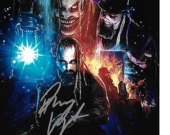 Professional Wrestler BRAY WYATT Great Looking Signed 8x10 Event Photograph