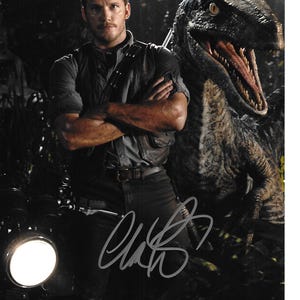 Actiongeladener Schauspieler CHRIS PRATT Super Autogramm 8x10 Schönes Promo Bild