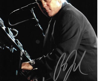The Piano Man Billy Joel NIce Looking Autogaphed 8x10 Concert Photograph