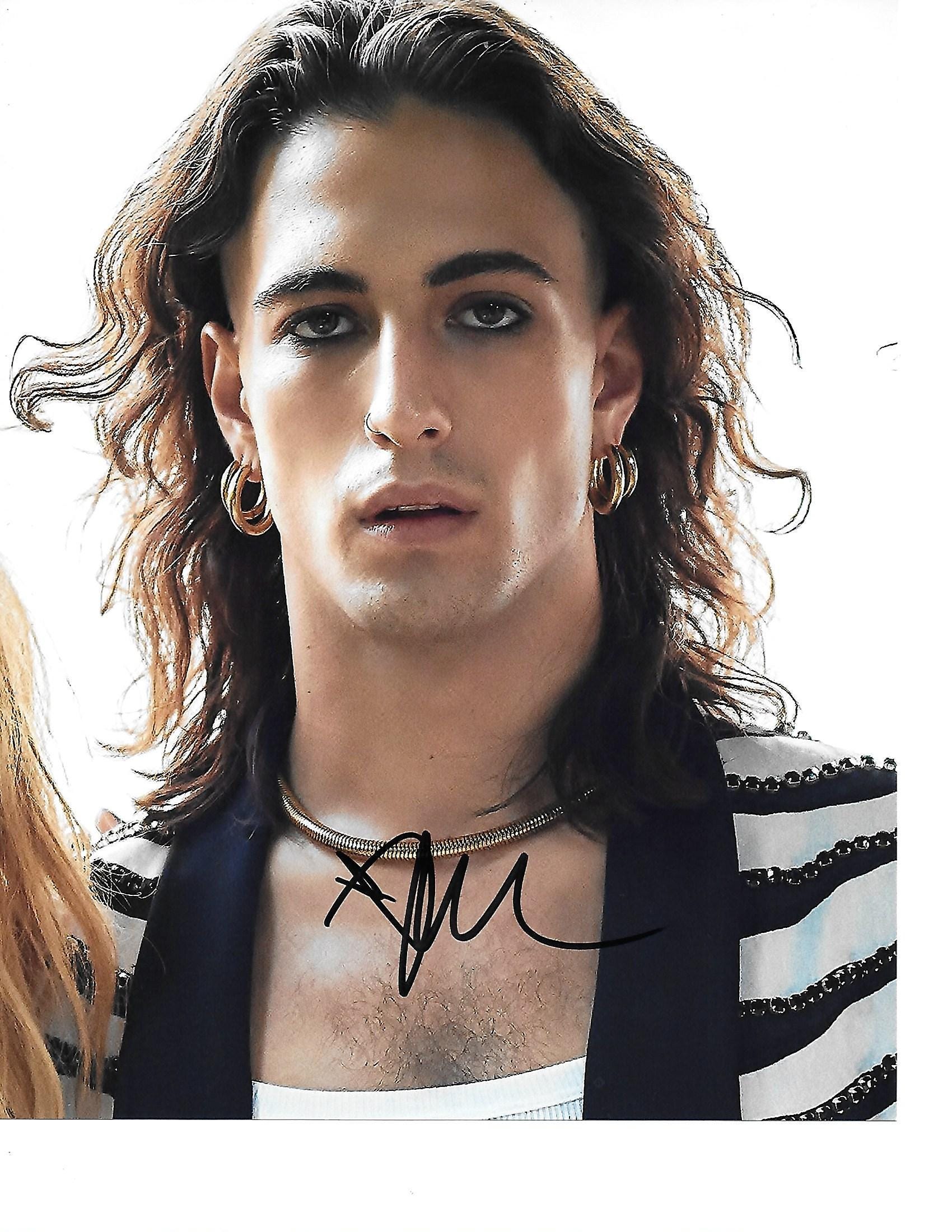 Singer Songwriter and Band Frontman DAMIANO DAVID Signed 8x10
