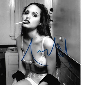 Beautiful and Talented Actress ANGELINA JOLIE Awesome Nice Autographed 8x10 Photo
