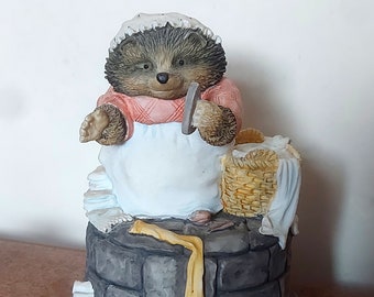 Mrs Tiggy Winkle Figurine by Border Fine Arts *Does Not Play*