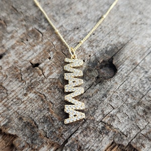 Mama Necklace