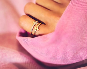 Double Cross Ring