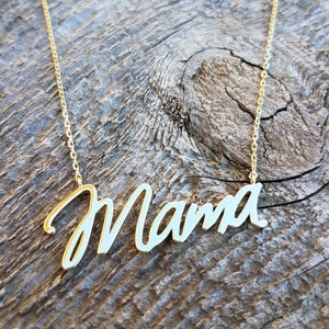 Mama Necklace