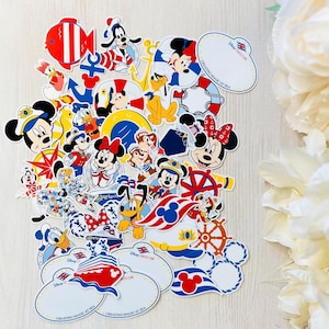 40 verschillende kleurrijke gestanste stickers van Disney Cruise