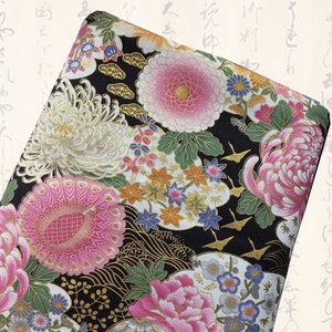 Tissu japonais, tissu grues japonaises, noir et or, tissus japonais, tissu patchwork, fleurs japonaises Tissu motifs tsuru et fleurs imagem 1