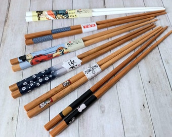 Japanese chopsticks, hokusai wave chopsticks, cat chopsticks, manekineko chopsticks, rabbit chopsticks, flower chopsticks, origami chopsticks