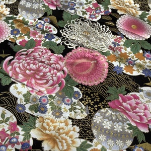 Tissu japonais, tissu grues japonaises, noir et or, tissus japonais, tissu patchwork, fleurs japonaises Tissu motifs tsuru et fleurs imagem 5