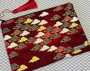 Pochette plate tissu japonais 24 x 17 cm - motifs nuages kumo rouge