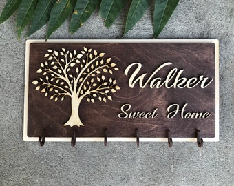 Key holder for wall. Personalized key hanger. Wood key organizer / Wall key rack / Wall Key hook / Handmade key rack / wall key holder