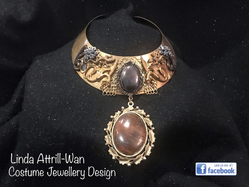 STEAMPUNK COLLAR CHOKER in brass featuring brown agate an hematite stones
