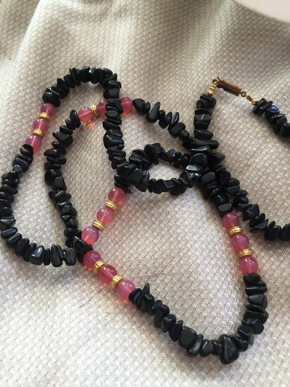 BLACK ONYX CHIPS necklace (free shipping)  with pi