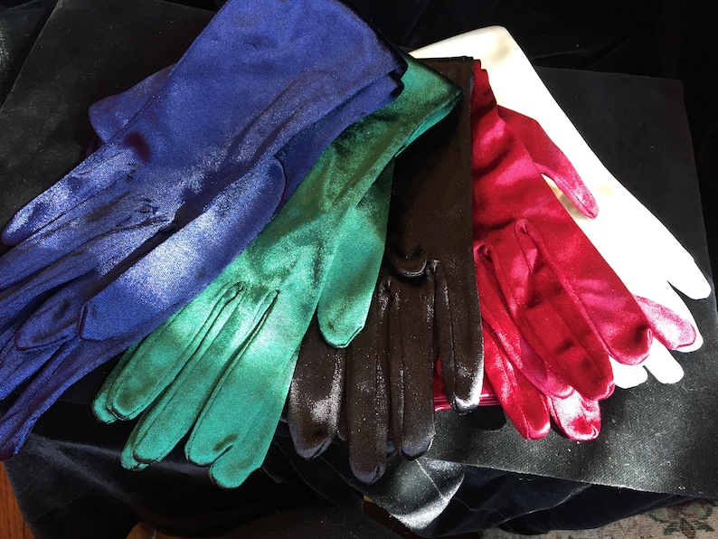 VINTAGE 15 inch item no SATIN GLOVES SG001