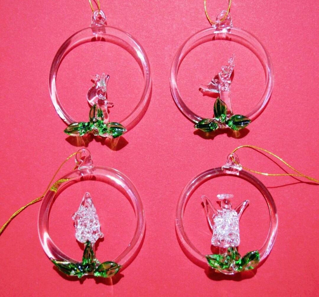 Vintage New Set of 4 Spun Glass Wreath Christmas Ornaments With Bird