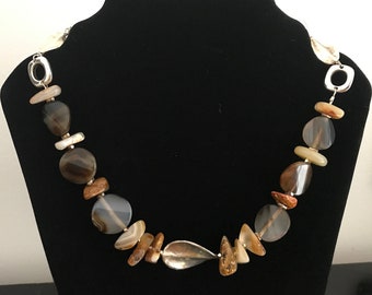 Agate Gemstones and Silver Necklace