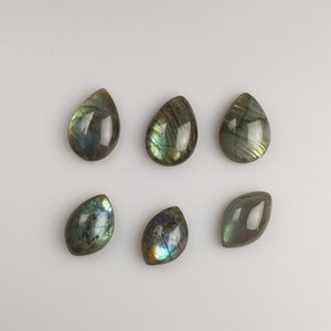 Labradorite Cabochon for DIY bijoux / Iridescent reflections Cabochon / Multicolored stone / With or without hole // Ring, Pendant - DIY