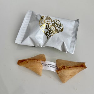 20 Wedding Fortune Cookies Wrapped in White Foil with Gold Damask Heart