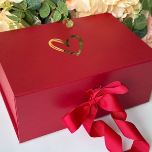 Coffret cadeau coeur d'amour, Coffret anniversaire, Coffret Saint-Valentin, Coffret cadeau mariage, Coffret souvenir, Coffret cadeau demoiselle d'honneur