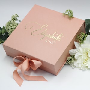 Personalized Luxury Gift Box, Custom Birthday Gift Box, Bridesmaid Gift Box, Wedding GiftBox, Keepsake Box Personalized, Bridesmaid Gift Box