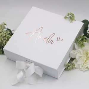 Personalized Luxury Gift Box, Custom Birthday Gift Box, Bridesmaid Gift Box, Wedding GiftBox, Keepsake Box Personalized, Bridesmaid Gift Box