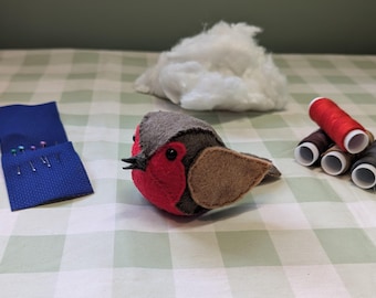 Felt Robin for Beginners: Sewing Pattern PDF and Instructions