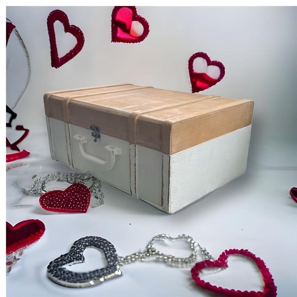 Wedding Card Box, Memory Keepsake Box, Makeup. 3 Sizes Hamper Gift or Jewelery box, Vintage Suitcase