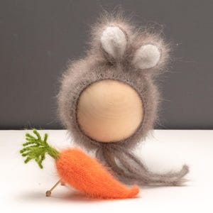 Newborn photography props. Knitted hat and toy. Rabbit, bunny, carrot.