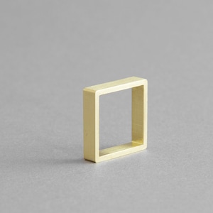 Anello quadrato in ottone, geometrico, minimalista, fatto a mano, gioiello di tendenza color oro.