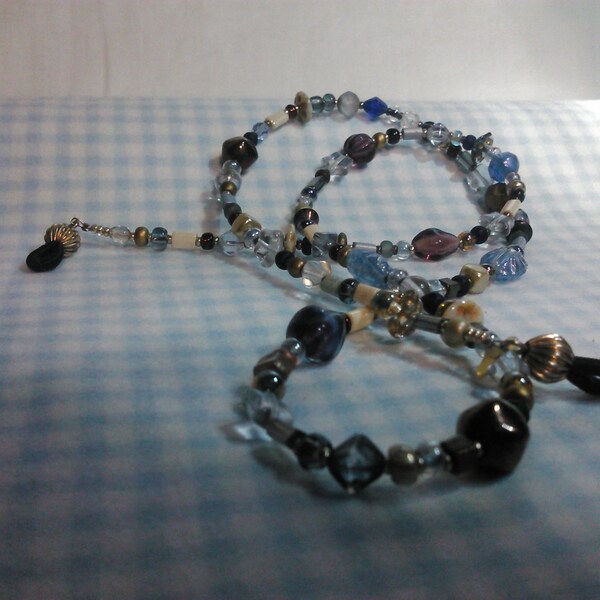 Eyeglasses Chain -- 27" -- Glass Beads -- Handmade