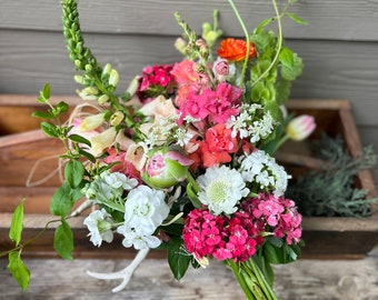 NC Flower Bouquet Subscription for Spring 2024, 8-Week Fresh Flower Bouquet Pick up on our Flower Farm in Pittsboro, North Carolina