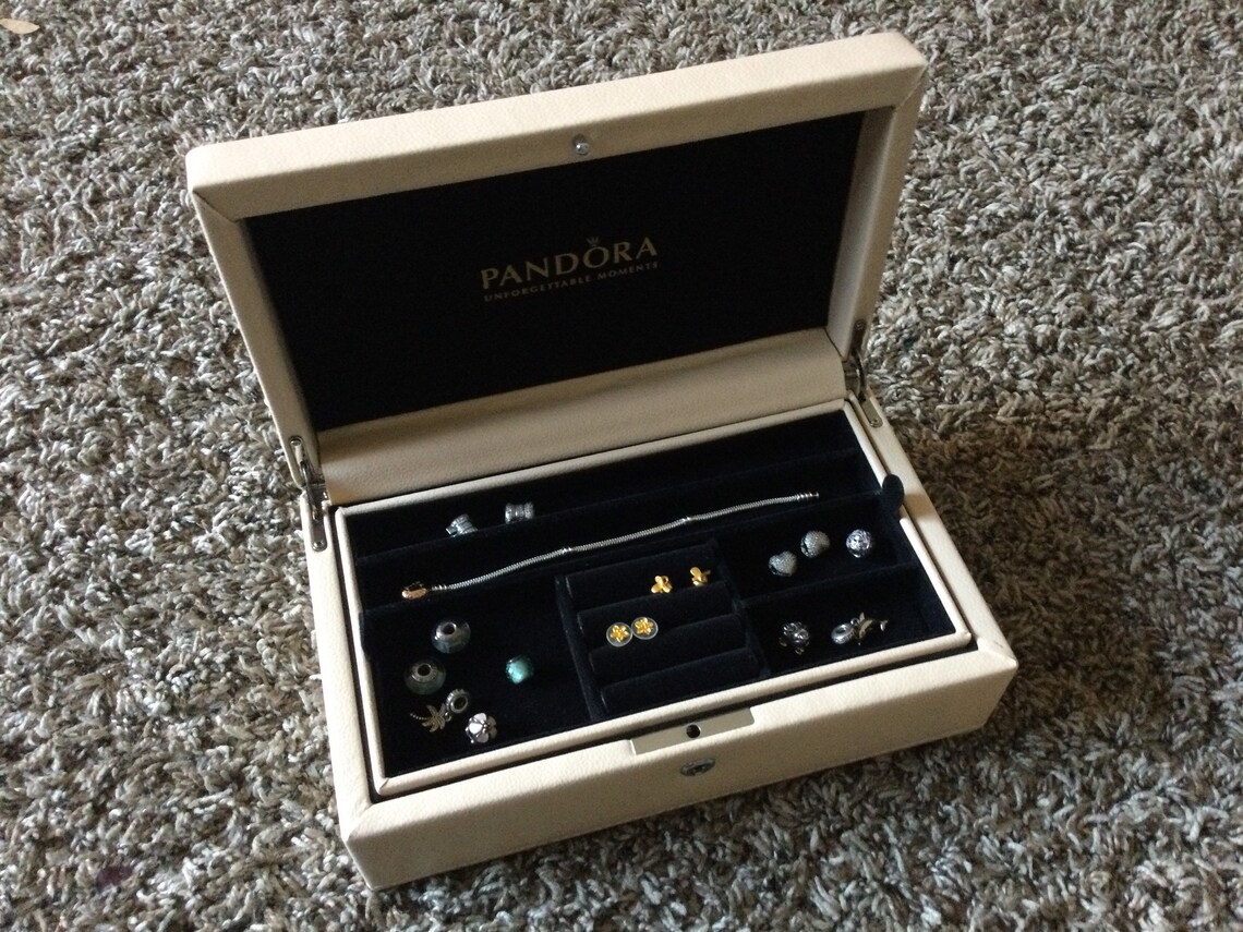 Pandora leather jewelry box. Two layers. With KEY. Limited Etsy