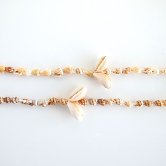 Cowrie Shell Necklace, Vintage Seashell Jewelry - image 5