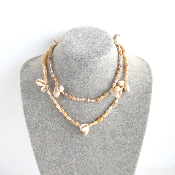 Cowrie Shell Necklace, Vintage Seashell Jewelry - image 9