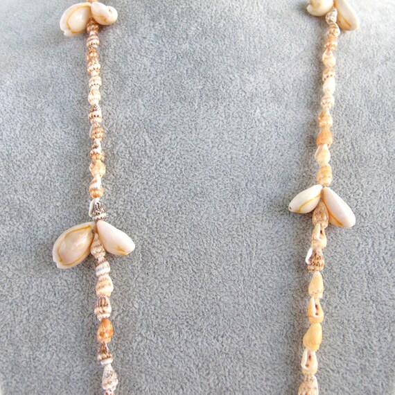 Cowrie Shell Necklace, Vintage Seashell Jewelry - image 10