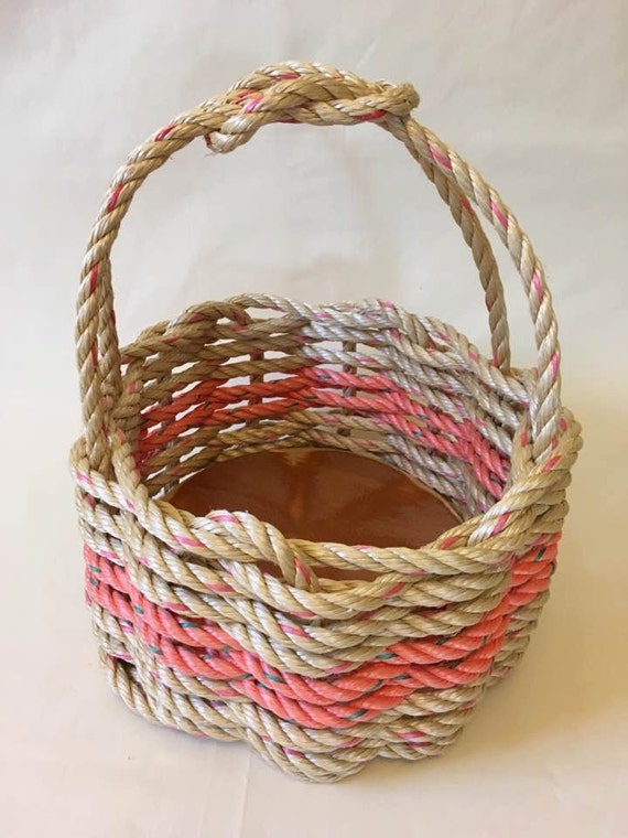 Items similar to Small Hand Woven Rope Basket Natural / Croal on Etsy